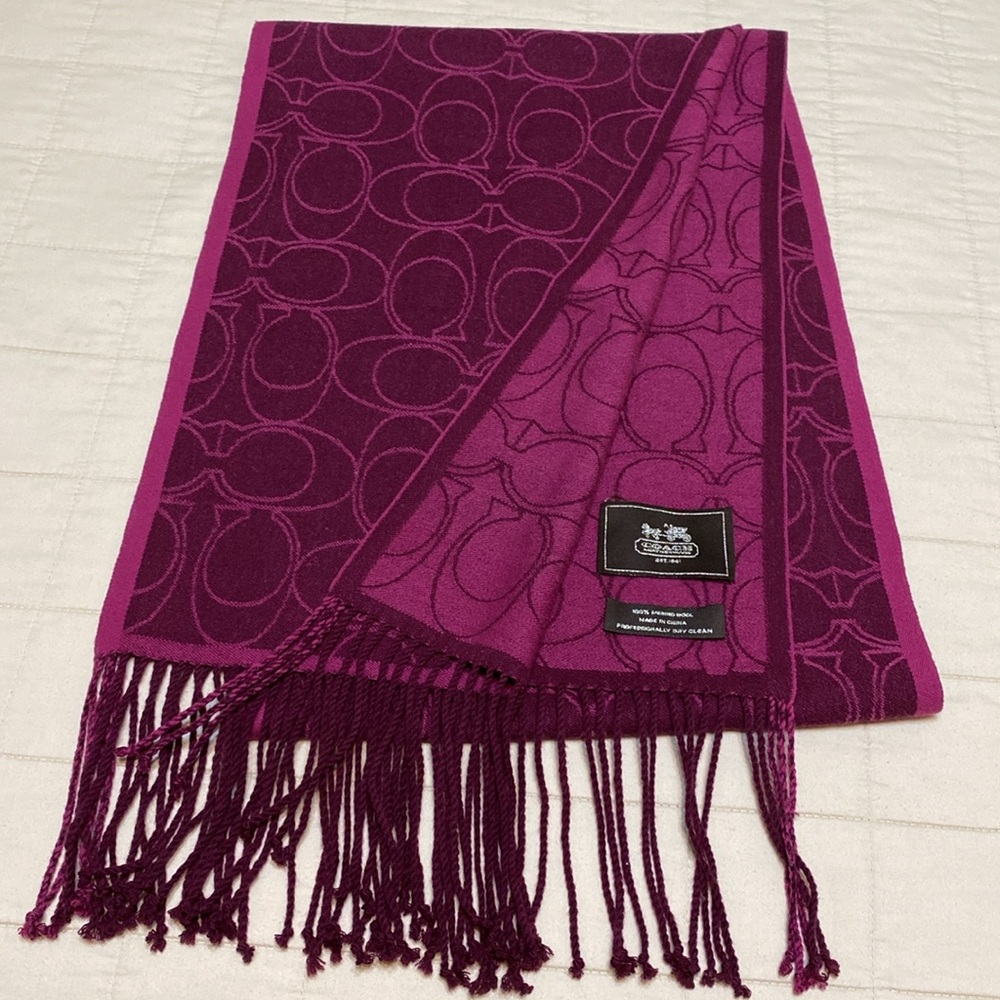 Coach Signature Logo Scarf 100% Merino Wool in Burgundy